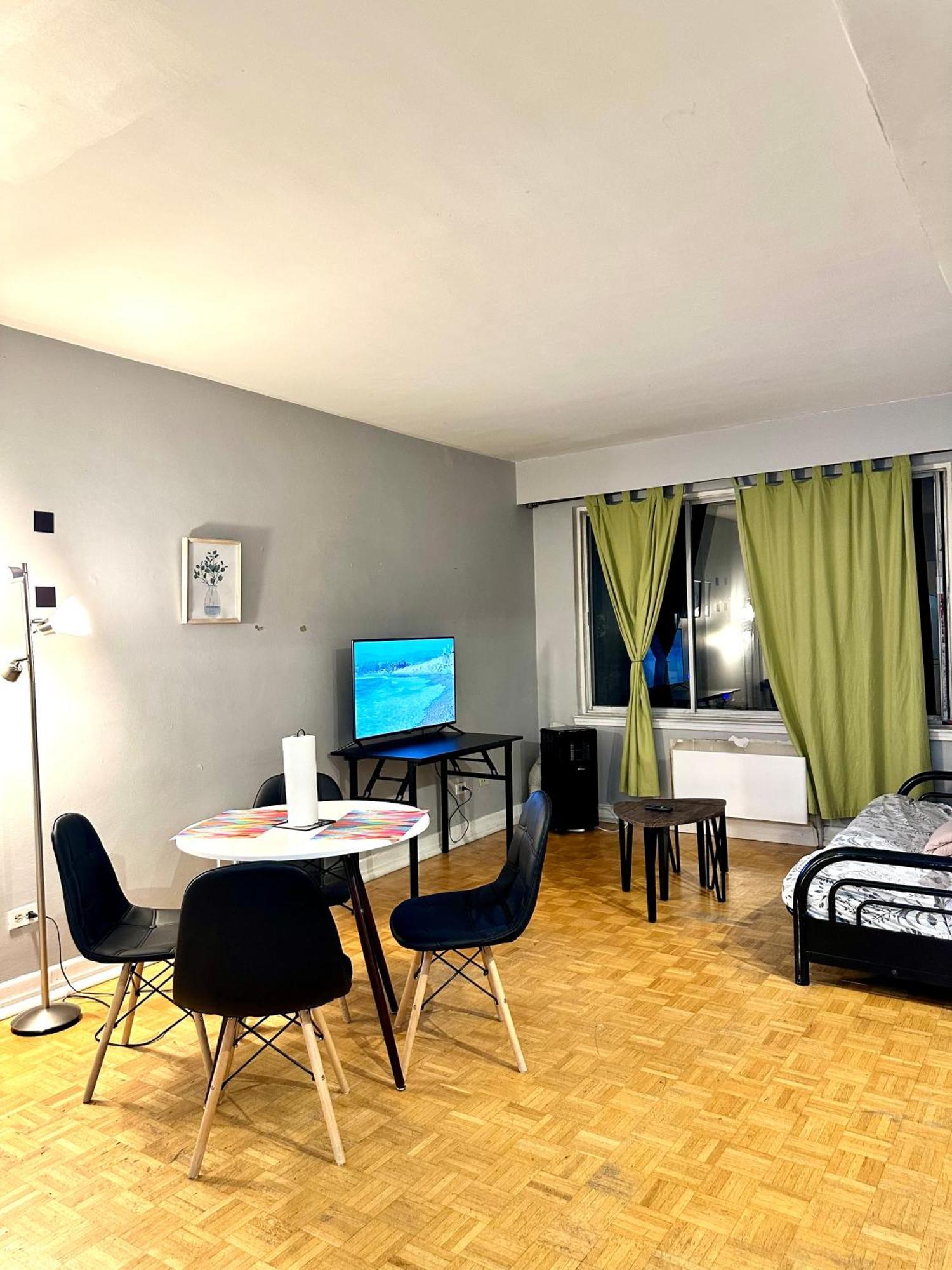 Affordable Cuttie 4 Persons 2 Beds In Downtown Lägenhet Montréal Exteriör bild